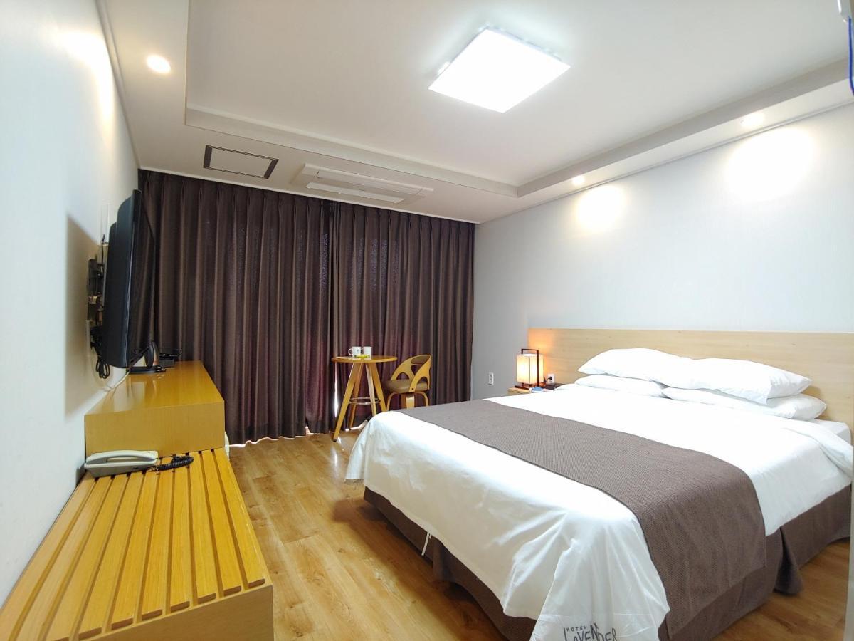 Jeju Lavender Hotel Seogwipo Ngoại thất bức ảnh