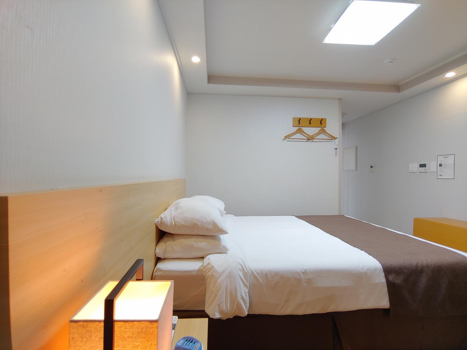 Jeju Lavender Hotel Seogwipo Ngoại thất bức ảnh