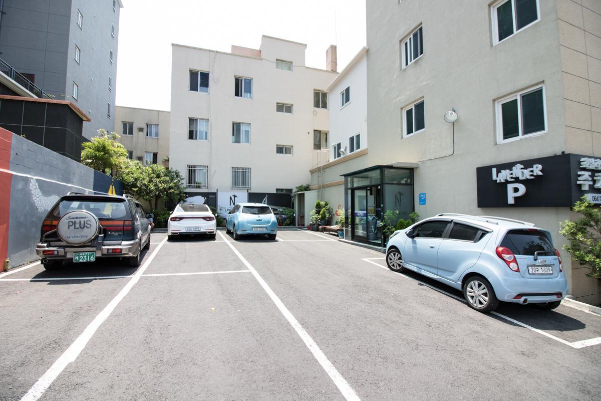 Jeju Lavender Hotel Seogwipo Ngoại thất bức ảnh